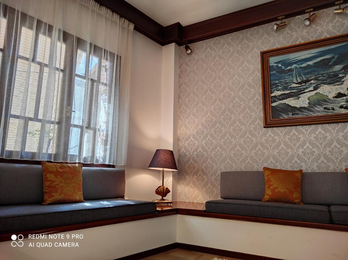 Appartement Johnny'S Loft à Agrinio Extérieur photo