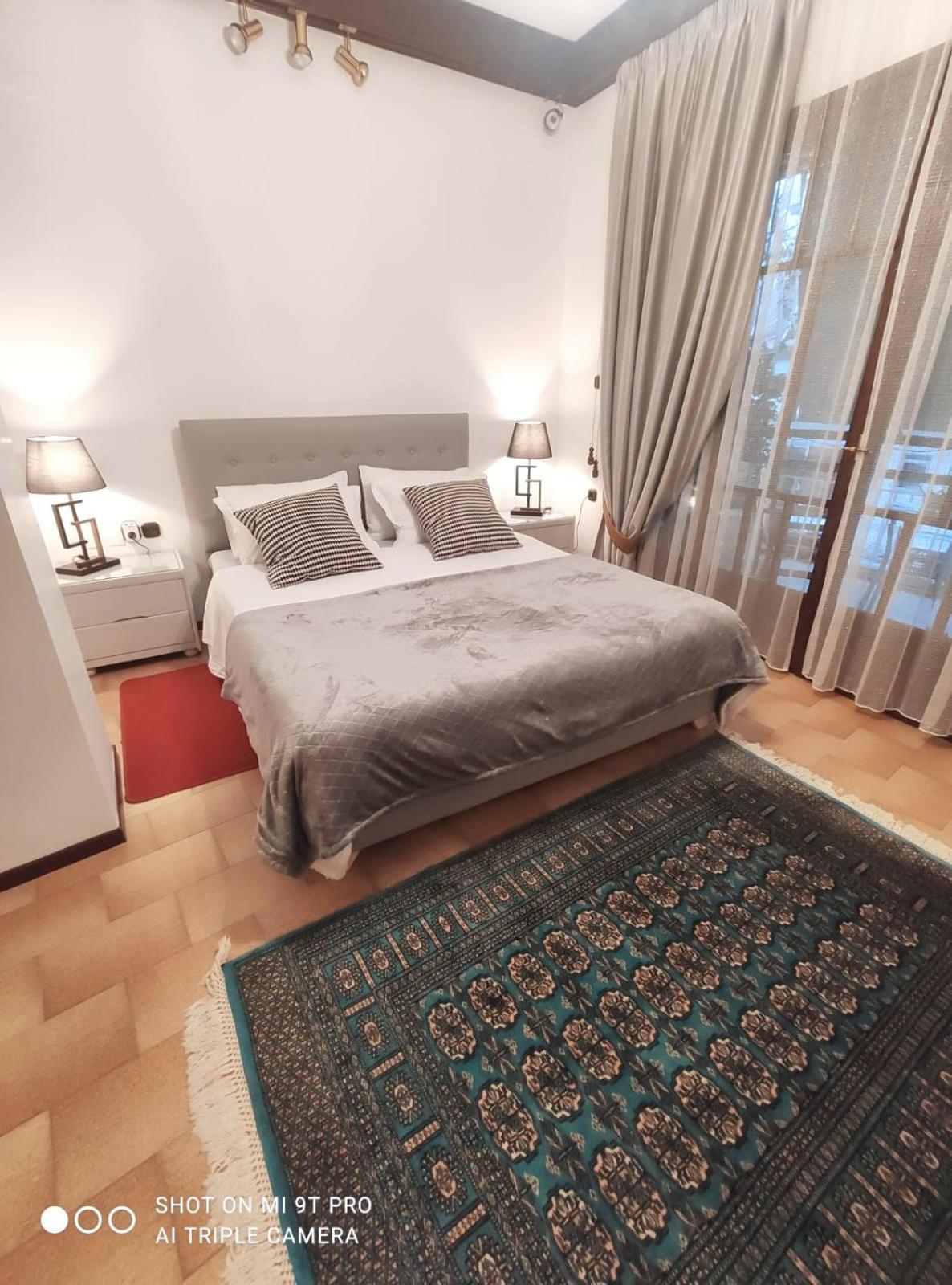 Appartement Johnny'S Loft à Agrinio Extérieur photo